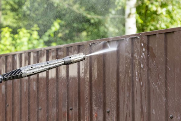 Cost of Vinyl Fence Cleaning in Charlotte