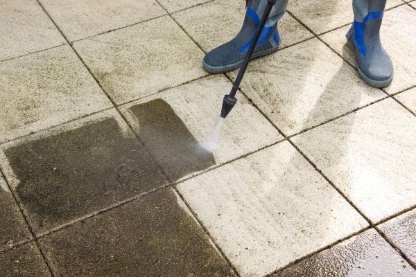 Cost of Outdoor Concrete Cleaning in Charlotte